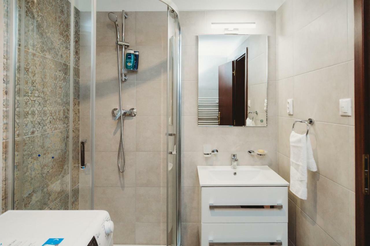 Center City Charming Loft Apartment 科希策 外观 照片