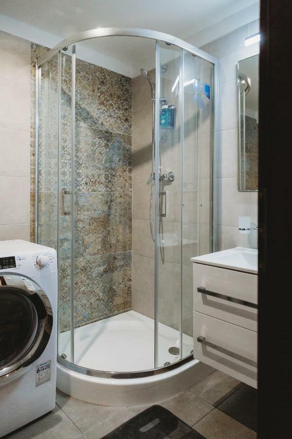Center City Charming Loft Apartment 科希策 外观 照片